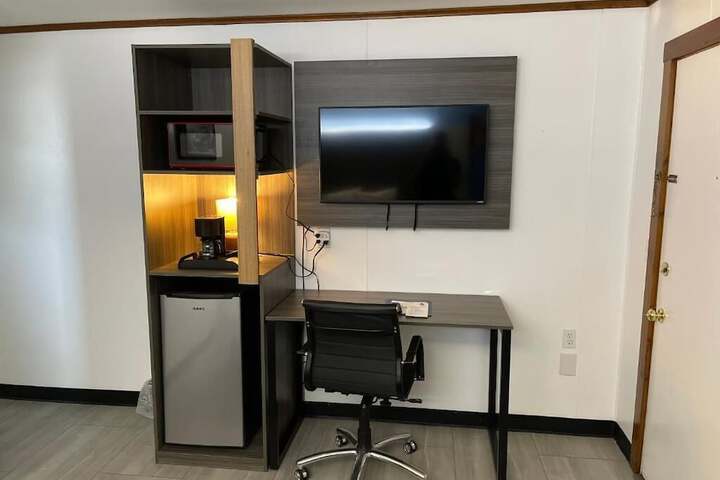 Room 35 of 42