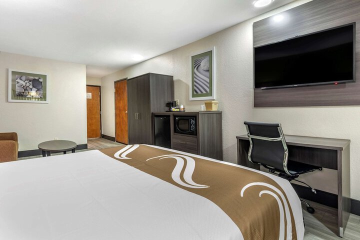 Room 20 of 29