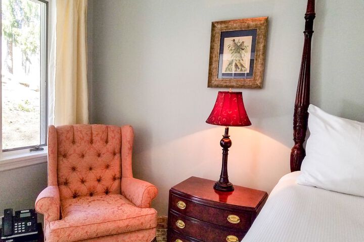 Room 6 of 114