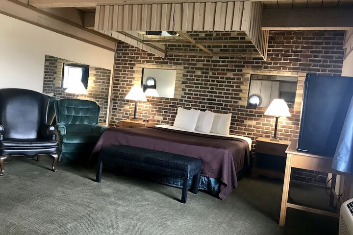 Room 287 of 334