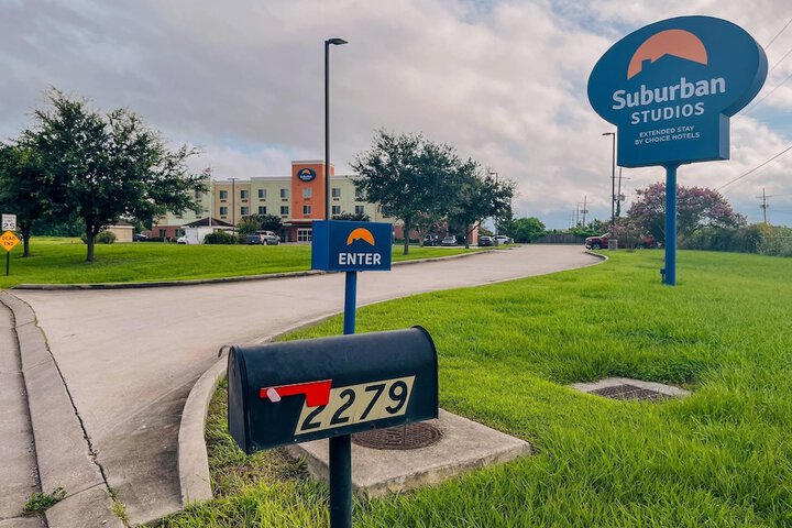 Suburban Studios Donaldsonville - Gonzales