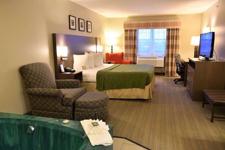 Room 14 of 28