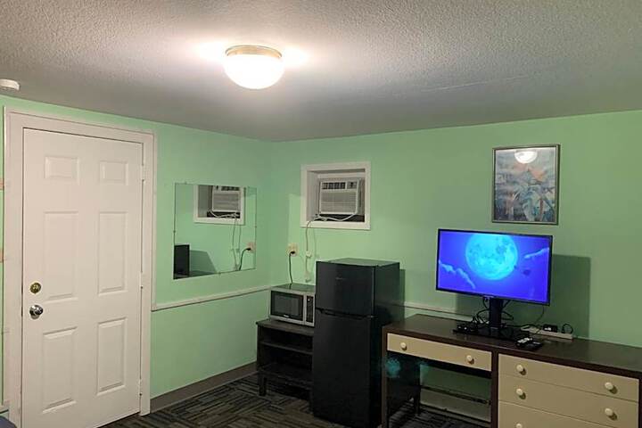 Tour Inn Motel