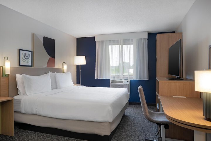 Spark by Hilton Carlisle South