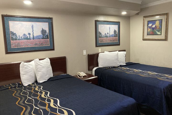 Room 11 of 29