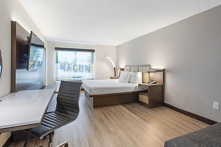 Room 14 of 31