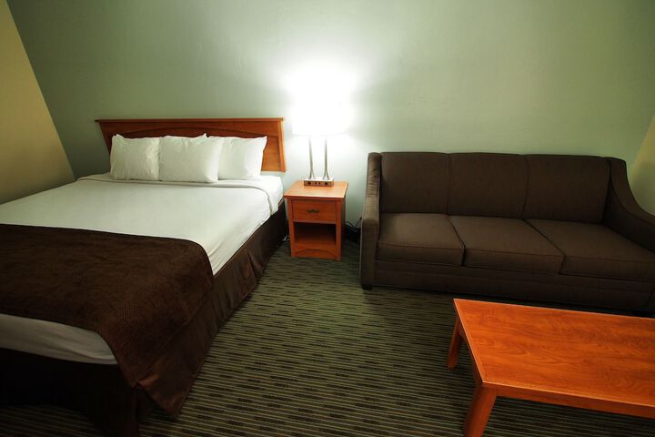 Room 27 of 51