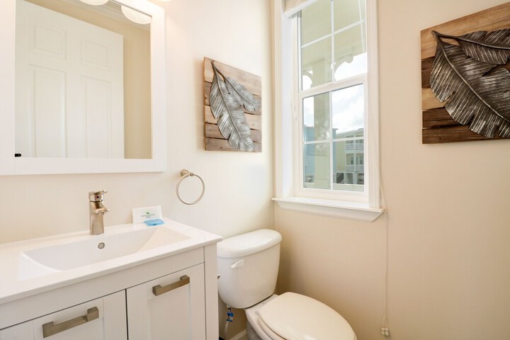 Room 12 of 21