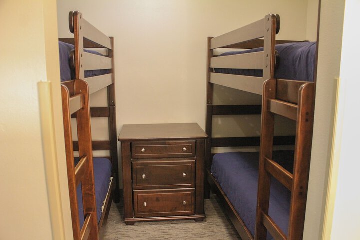 Room 54 of 94