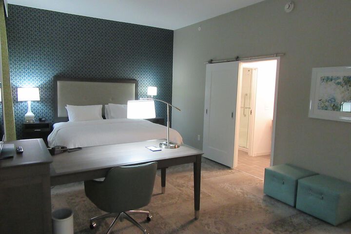 Room 22 of 72
