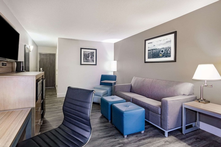 La Quinta Inn & Suites by Wyndham Joplin
