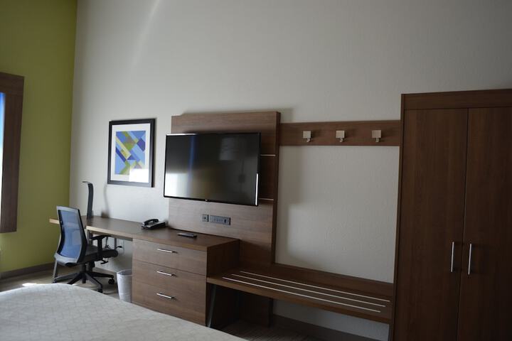Room 22 of 49