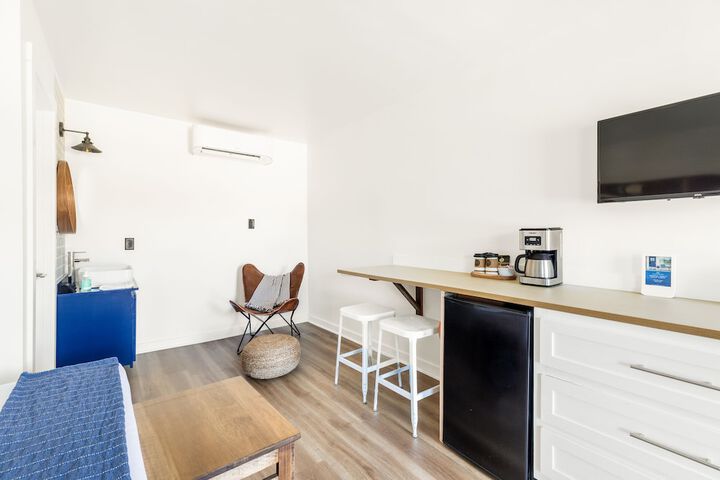 Room 16 of 21