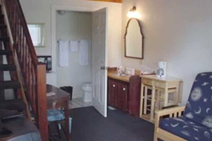 Room 9 of 31