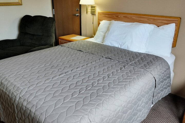 Room 9 of 30