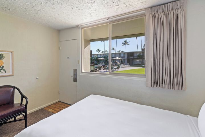 Maui Seaside Hotel