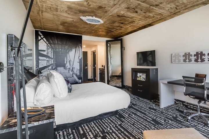 Room 57 of 74