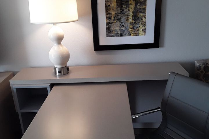 Hawthorn Extended Stay by Wyndham Loveland