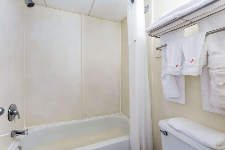 Room 14 of 26