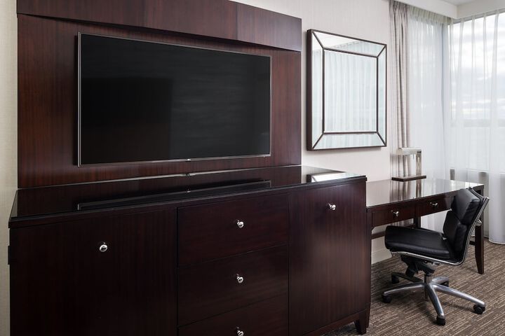 Room 19 of 38