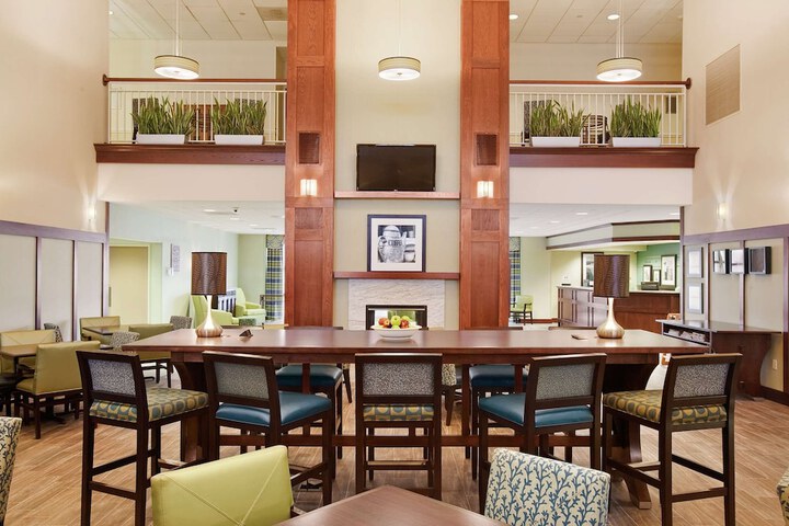 Hampton Inn & Suites Providence / Warwick-Airport