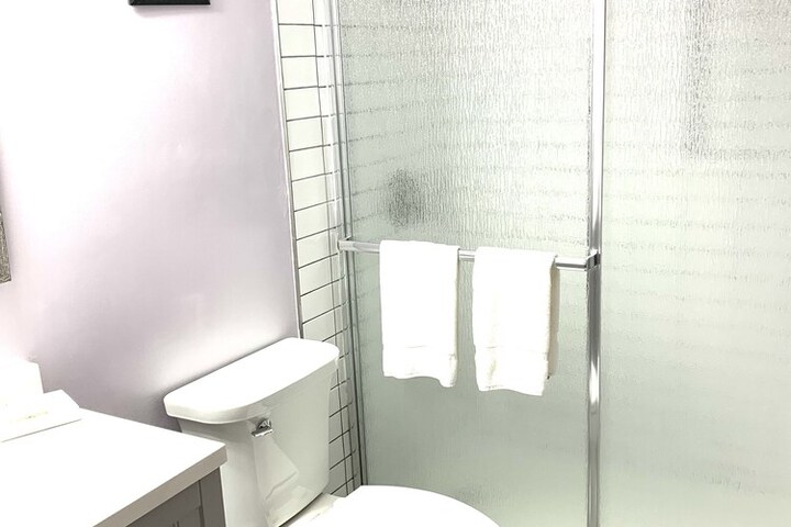 Room 18 of 25