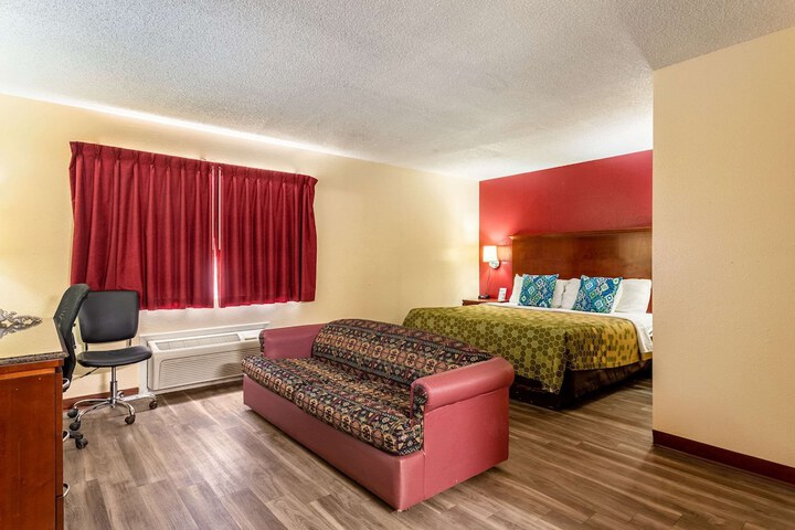 Room 16 of 22