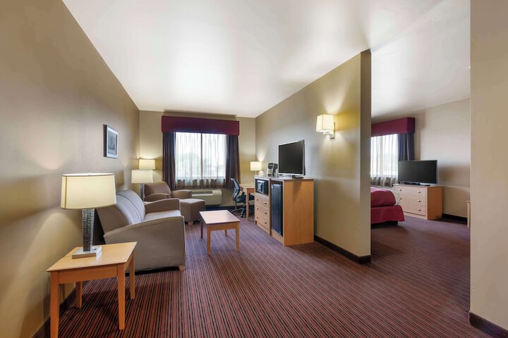Room 16 of 39