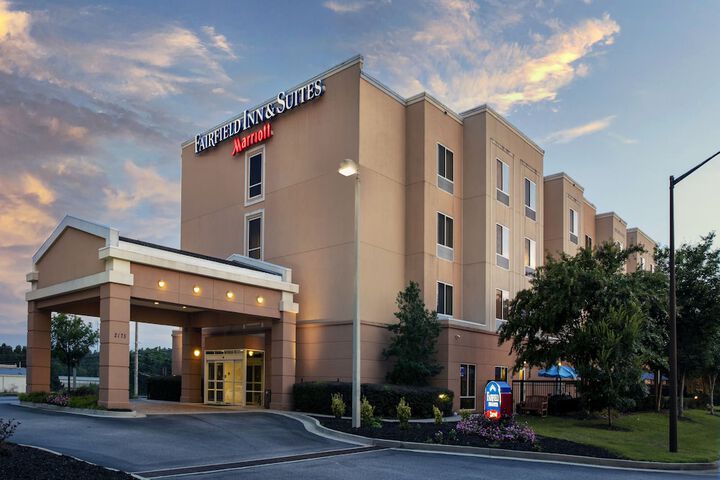 Hotel 3 of 60