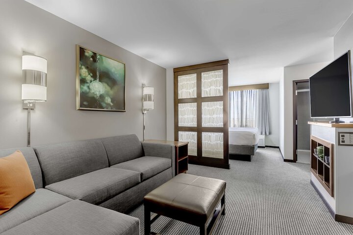 Room 20 of 38