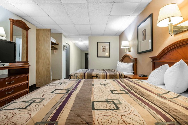 Room 16 of 29