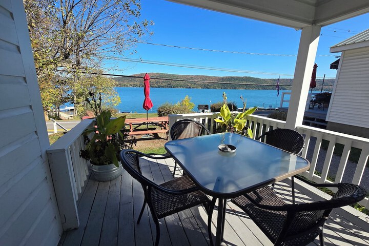 Lake View Motel