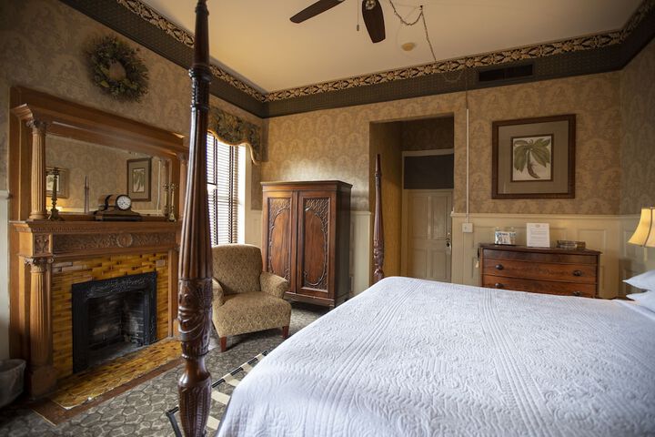 Room 75 of 126