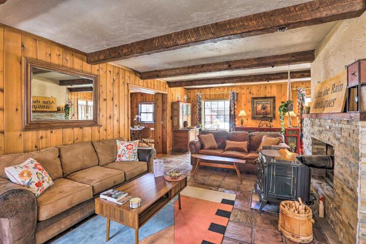 Lake Cabin w / King Bed Foodie Kitchen, & Views