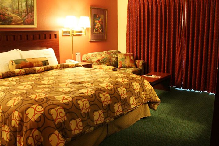Room 16 of 20
