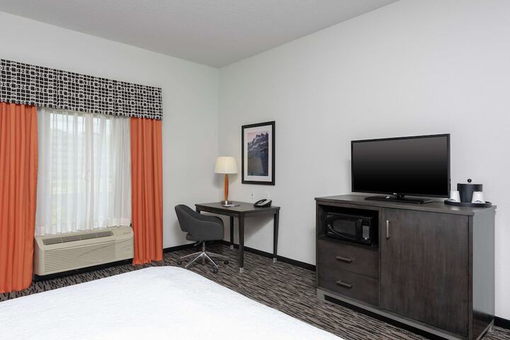 Room 22 of 38
