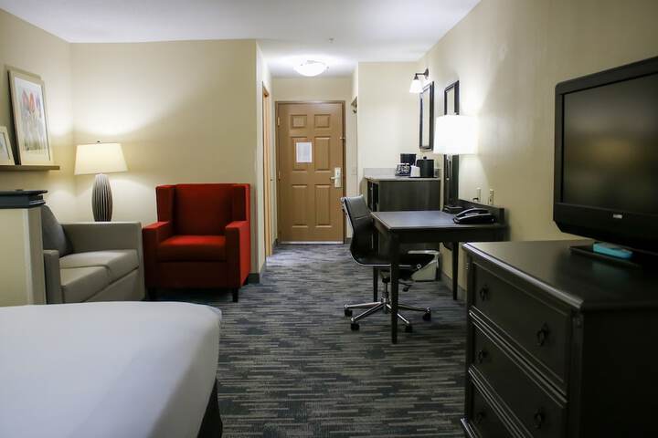 Room 13 of 43