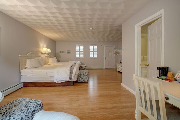 Room 19 of 62