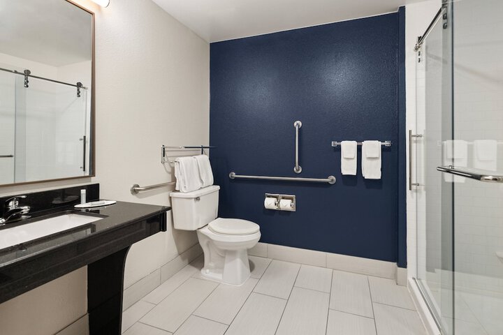 Room 20 of 36