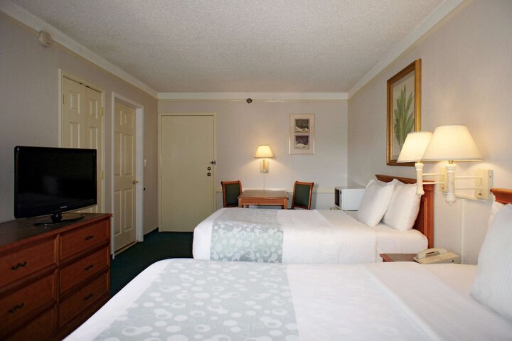 Room 20 of 40