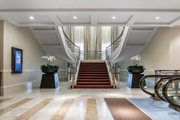 Hotel Interior 8 of 146