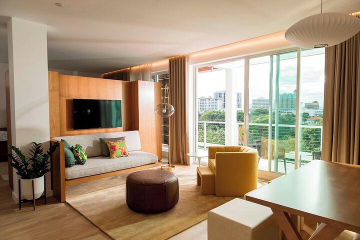 Room 48 of 107
