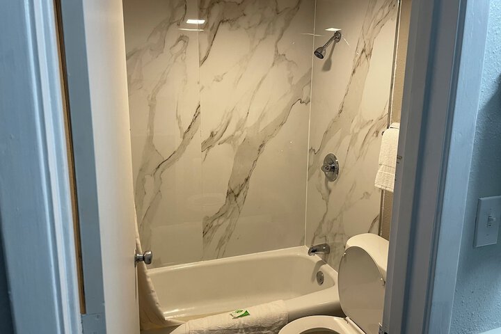 Room 12 of 15