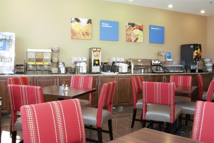 Breakfast/Coffee Service 42 of 45