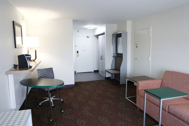 Room 45 of 79