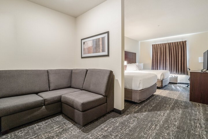 Room 30 of 75