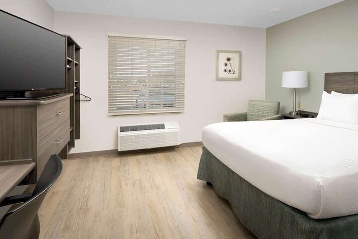 Room 20 of 34