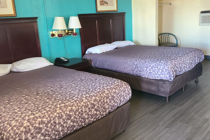 Room 16 of 51