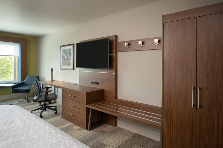 Room 18 of 42
