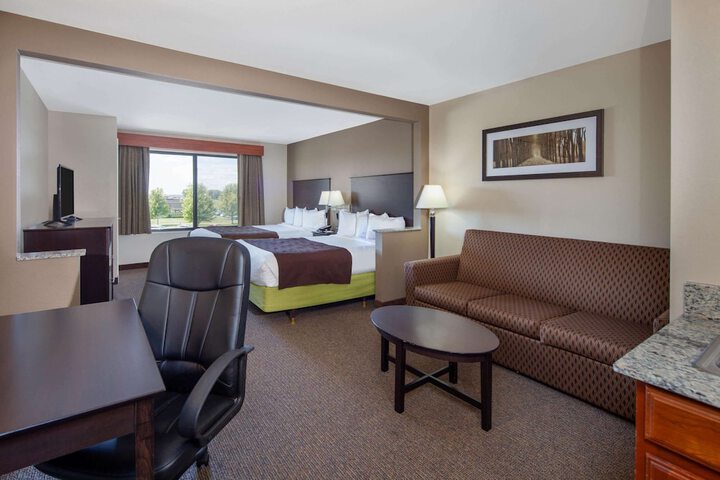 Room 14 of 24
